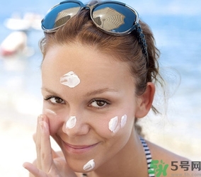 防曬霜和BB霜的正確使用順序？應(yīng)該先用哪一個(gè)？