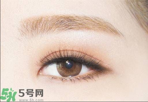 眉筆和眉粉哪個(gè)好用？眉筆和眉粉有什么區(qū)別？