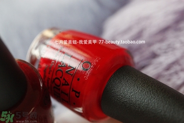 opi指甲油真假辨別方法 鑒別OPI真?zhèn)伪葘D opi指甲油真假辨別方法 鑒別OPI真?zhèn)伪葘D