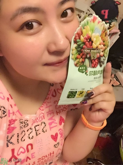 歐尚坊黑面膜怎么樣？歐尚坊黑蒜竹炭蠶絲面膜好用嗎？