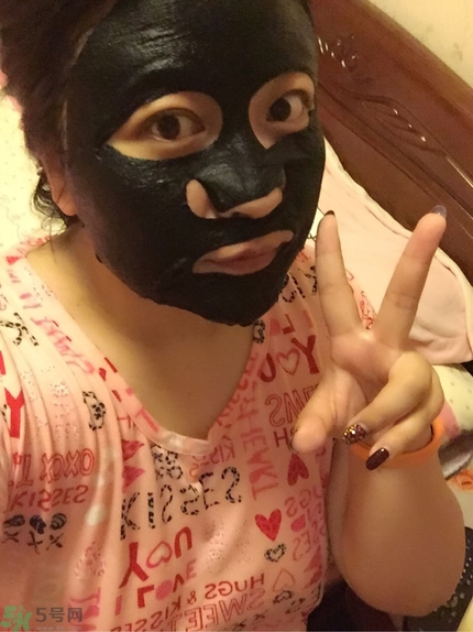 歐尚坊黑面膜怎么樣？歐尚坊黑蒜竹炭蠶絲面膜好用嗎？