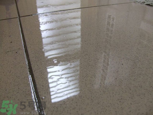 房間潮濕怎么辦？房間潮濕如何解決？