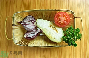 白茄子能治雀斑嗎？白茄子可以祛斑嗎？