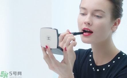 香奈兒可可小姐唇膏筆怎么樣？香奈兒可可小姐唇膏筆好用嗎？