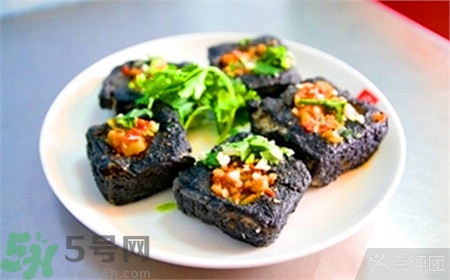 孕婦可以吃臭豆腐嗎?孕婦吃臭豆腐對胎兒有影響嗎 孕婦可以吃臭豆腐嗎?孕婦吃臭豆腐對胎兒有影響嗎