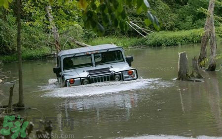 汽車排氣管進水了會怎么樣?汽車排氣管進水要緊嗎 汽車排氣管進水了會怎么樣?汽車排氣管進水要緊嗎