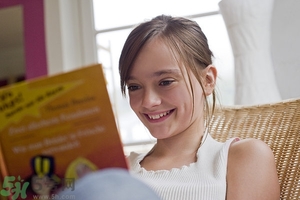 13歲女生胸部發(fā)育了正常嗎？13歲女生胸部發(fā)育要注意什么？