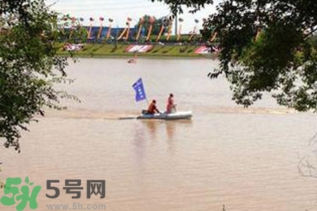 游泳喝到污水了怎么辦？游泳喝到臟水了會怎樣？