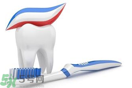 牙膏含氟好不好？牙膏含氟好還是不含氟好？