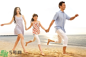 第一次來月經(jīng)能游泳嗎？經(jīng)期不適怎么緩解？