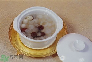 蓮子心能治失眠嗎？喝蓮心茶可以治療失眠嗎？