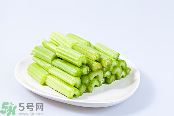 芹菜放久了能吃嗎？芹菜放軟了還能吃嗎？