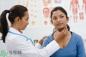 ?皰疹性咽峽炎有什么癥狀？寶寶?皰疹性咽峽炎癥狀