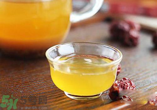 一天喝多少蜂蜜水合適？怎么正確喝蜂蜜水？