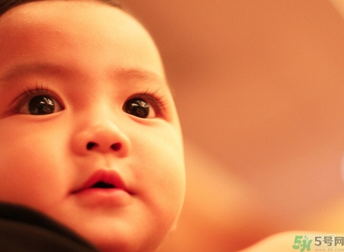 夏季嘴唇干燥怎么辦？夏季嘴唇解決方法