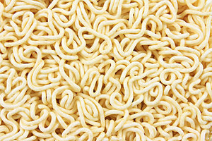 吃方便面會(huì)發(fā)胖嗎？吃方便面有什么壞處？