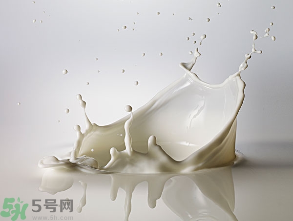 一天喝多少牛奶最好？牛奶一天喝多少合適？