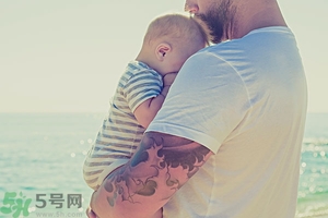 洗紋身要多久才能洗掉？洗紋身后多久能沾水？