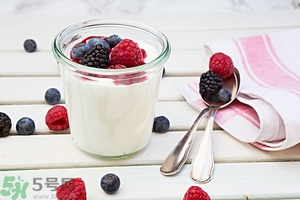 酸奶一天喝多少合適？一天喝多少酸奶最好？