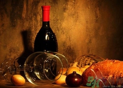 喝酒前吃什么不容易醉酒？喝酒前吃什么不容易醉？