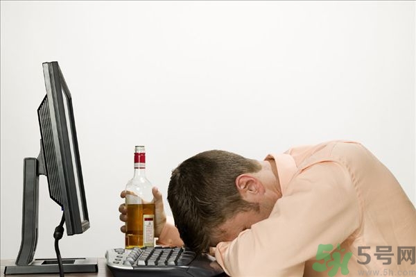 貧血能吃芹菜嗎？貧血吃芹菜好不好？