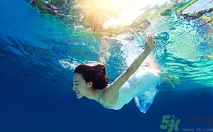 潛水能化妝嗎？女生潛水可以不可以化妝？