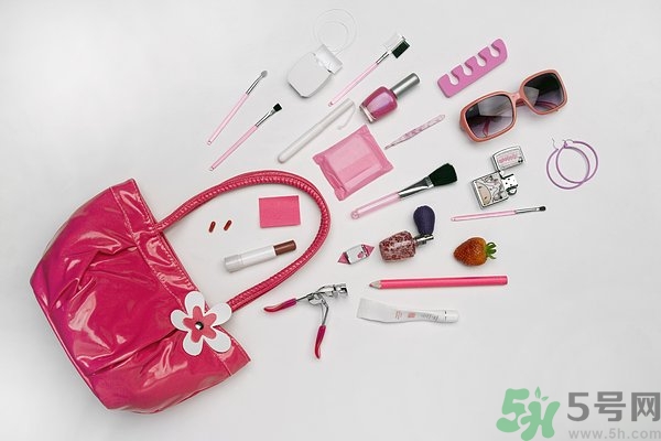 指甲油會(huì)致癌嗎？涂指甲油會(huì)得癌癥嗎？