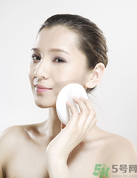 長(zhǎng)痱子擦什么好的最快？長(zhǎng)痱子了怎么辦？