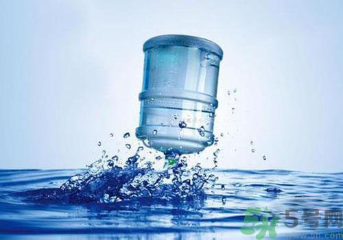 礦泉水和純凈水的區(qū)別是什么？礦泉水和純凈水哪個好？