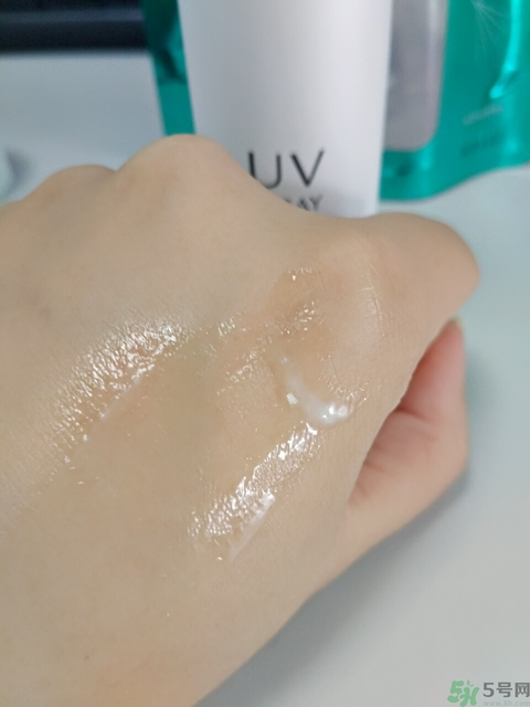 高絲fasio舒涼防曬噴霧怎么樣？fasio舒涼防曬噴霧好用嗎？