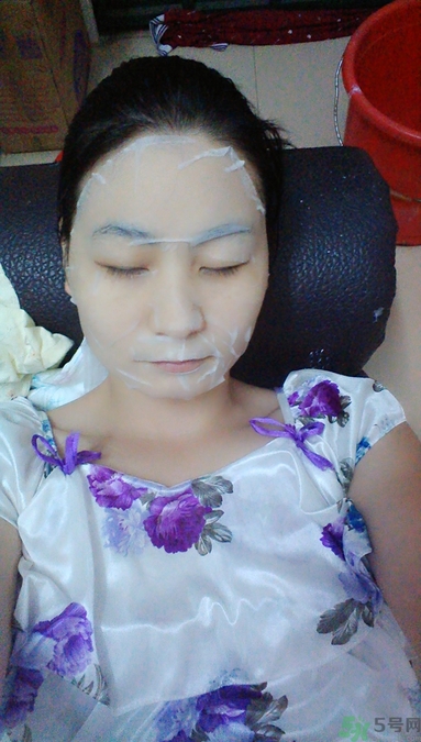 Neogence霓凈思杏仁酸面膜怎么樣？使用方法