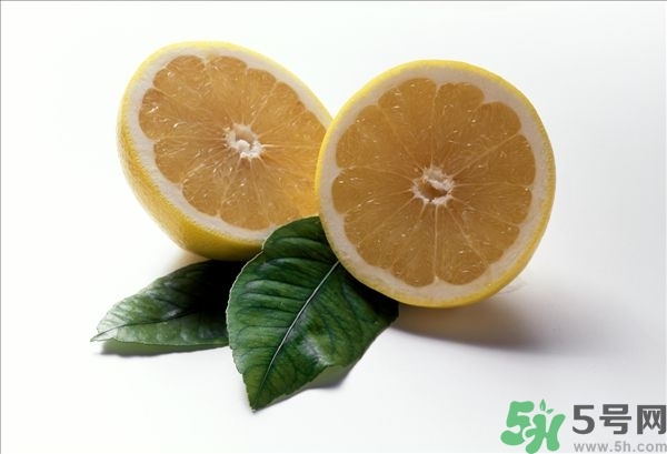 柚子是熱性的嗎？吃柚子要注意什么？