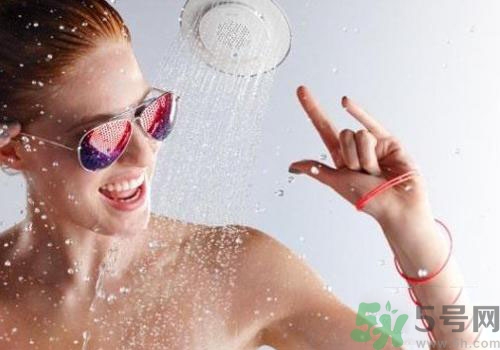 夏天洗澡水溫多少合適？夏天洗澡水溫多少比較好？