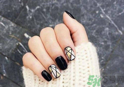 指甲分層是怎么回事？指甲分層怎么辦？