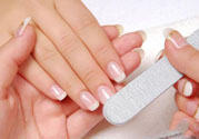 指甲容易斷是怎么回事？指甲容易斷怎么辦？
