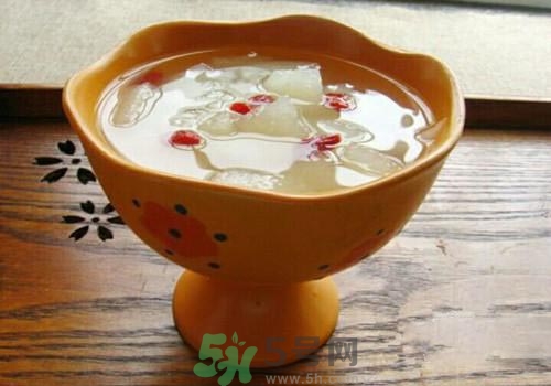 冰糖雪梨要去核嗎？燉冰糖雪梨要去核嗎？