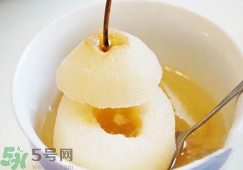 發(fā)燒可以喝冰糖雪梨嗎？發(fā)燒喝冰糖雪梨好嗎？