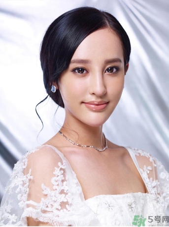 乳暈大是什么原因？乳暈大正常嗎？