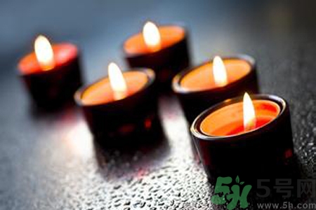 滴蠟對(duì)身體有傷害嗎？滴蠟是什么感覺(jué)？