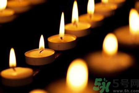 滴蠟對(duì)身體有傷害嗎？滴蠟是什么感覺？