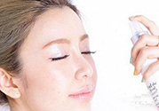 保濕噴霧可以當(dāng)爽膚水嗎？保濕噴霧和爽膚水有什么區(qū)別？