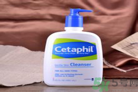 cetaphil絲塔芙溫和無泡潔面乳適合什么膚質(zhì)？cetaphi潔面乳敏感膚質(zhì)可以用嗎？