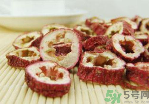 吃山楂片會(huì)上火嗎？上火可以吃山楂片嗎？