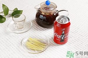 可樂能和咖啡一起喝嗎？咖啡和碳酸飲料能一起喝嗎？