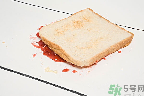 掉地上3秒東西能吃嗎？掉地上東西要不要撿起來(lái)吃？