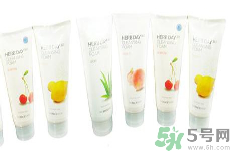 悅詩風(fēng)吟和菲詩小鋪哪個好？悅詩風(fēng)吟和菲詩小鋪哪個更好用？