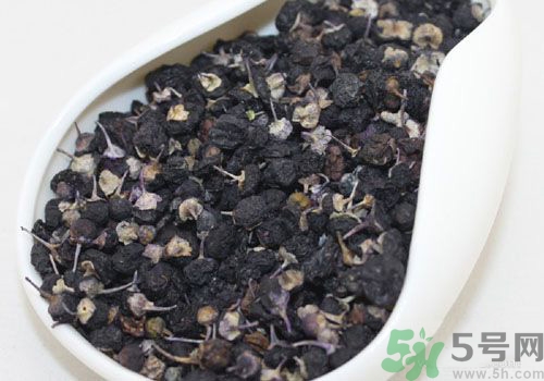 吃黑枸杞會(huì)上火嗎？吃黑枸杞會(huì)不會(huì)上火？