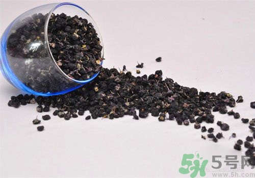 吃黑枸杞會(huì)上火嗎？吃黑枸杞會(huì)不會(huì)上火？