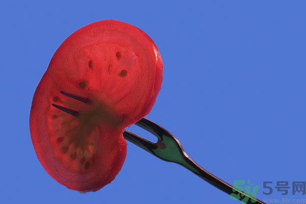 番茄和檸檬一起吃好嗎？番茄和檸檬榨汁好喝嗎？