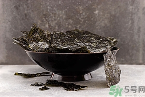 紫菜會發(fā)霉嗎？吃紫菜有什么好處和壞處？